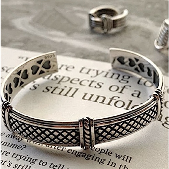 Minimalist Vintage Cuff Bangle Bracelet - Picture 2 of 7